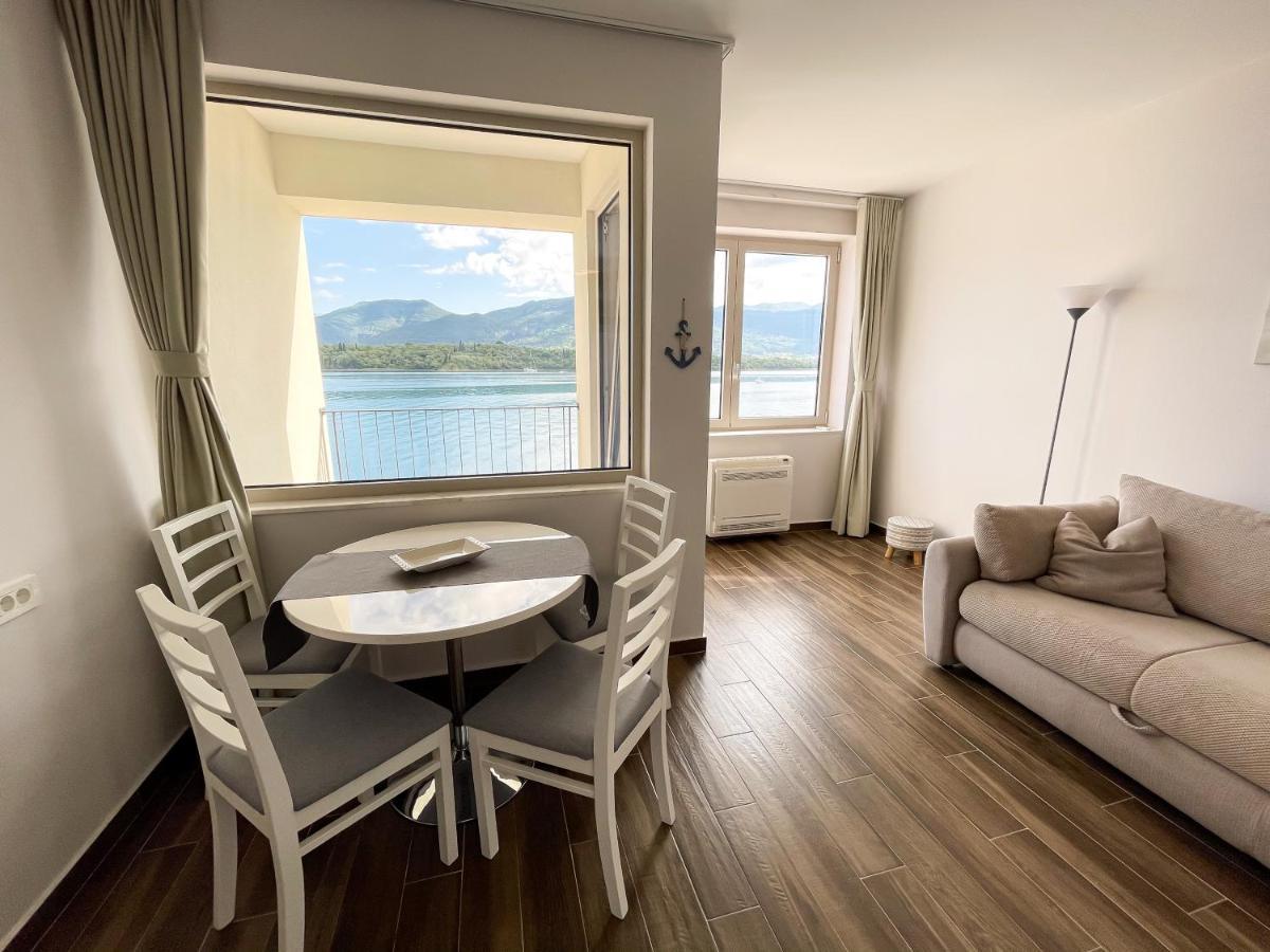 Apartments Maestral Tivat Exterior photo
