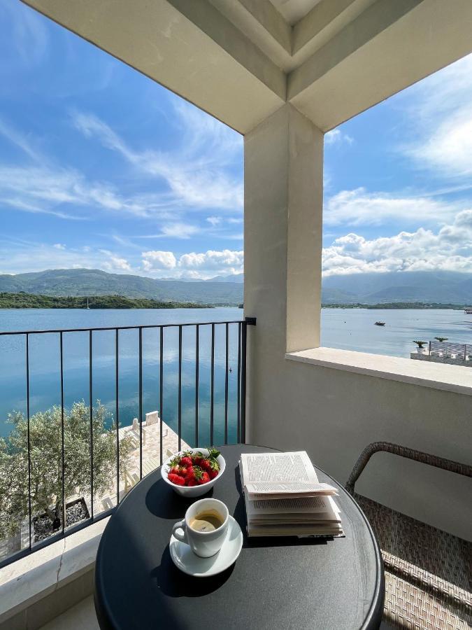 Apartments Maestral Tivat Exterior photo