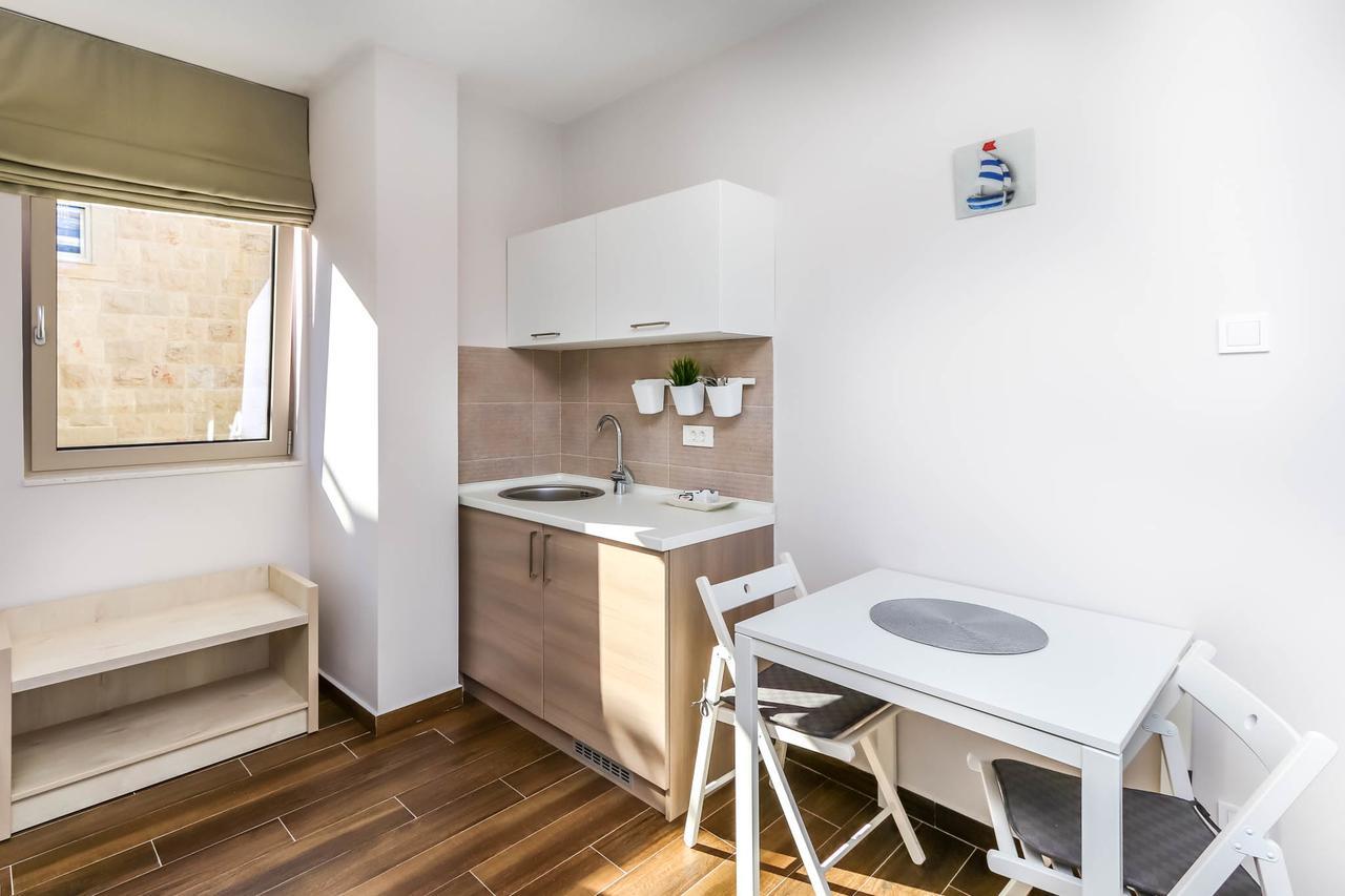 Apartments Maestral Tivat Exterior photo